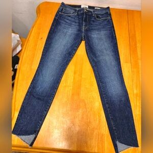 Frame Denim Blue Skinny Jeans with Modern Silhouette